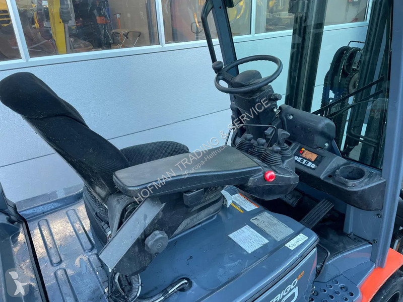 Teleskopický manipulátor Toyota 8FBET20
