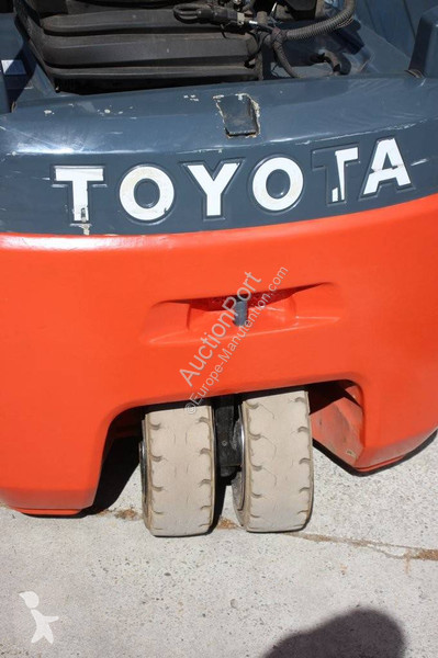Heftruck Toyota 8FBEK18T