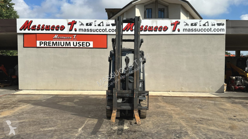 Vysokozdvižný vozík Linde E30L-01