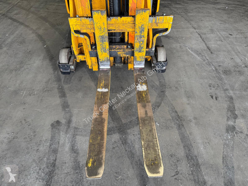 Retrak Jungheinrich   ETV 14 G - 710 DZ Triplex...