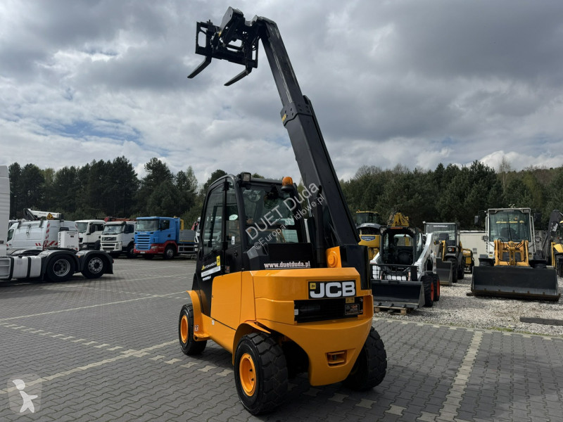 Автопогрузчик JCB 35D 4x4 T4 TELESKOP /...