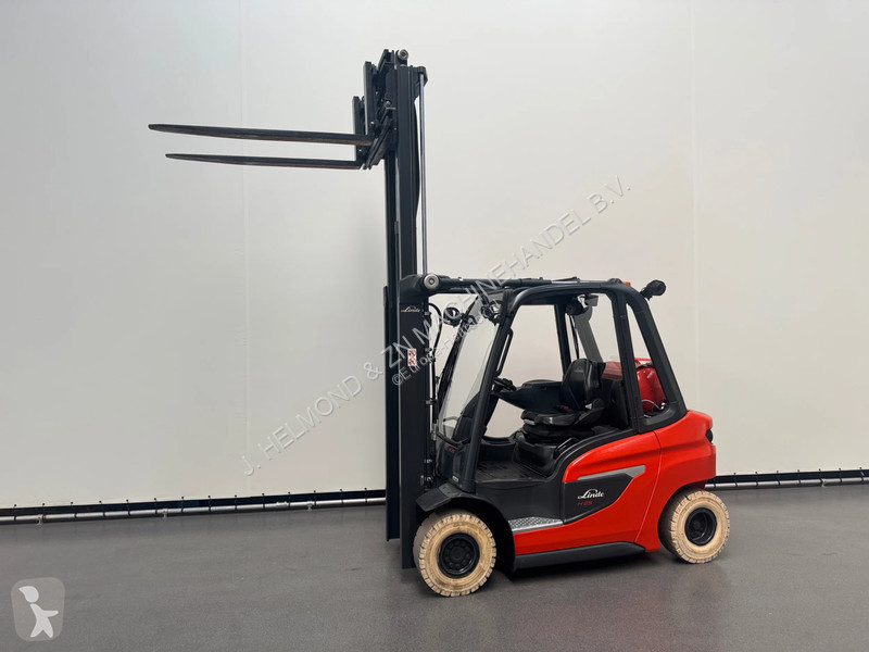 Teleskopický manipulátor Linde 1202 H 25 T-01