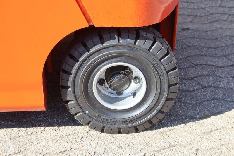 Carretilla elevadora Cesab C4E250V