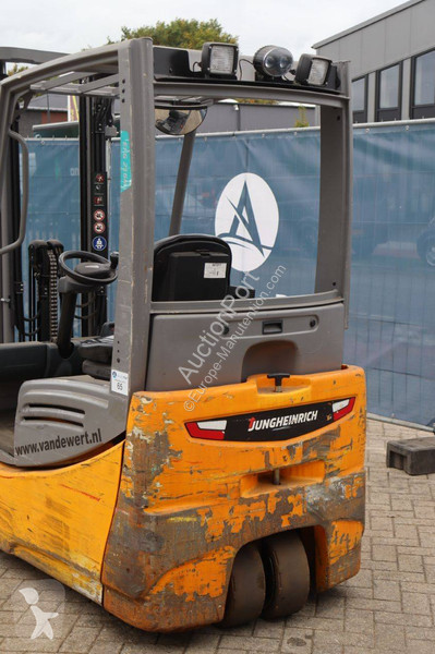 Chariot élévateur Jungheinrich EFG 216k