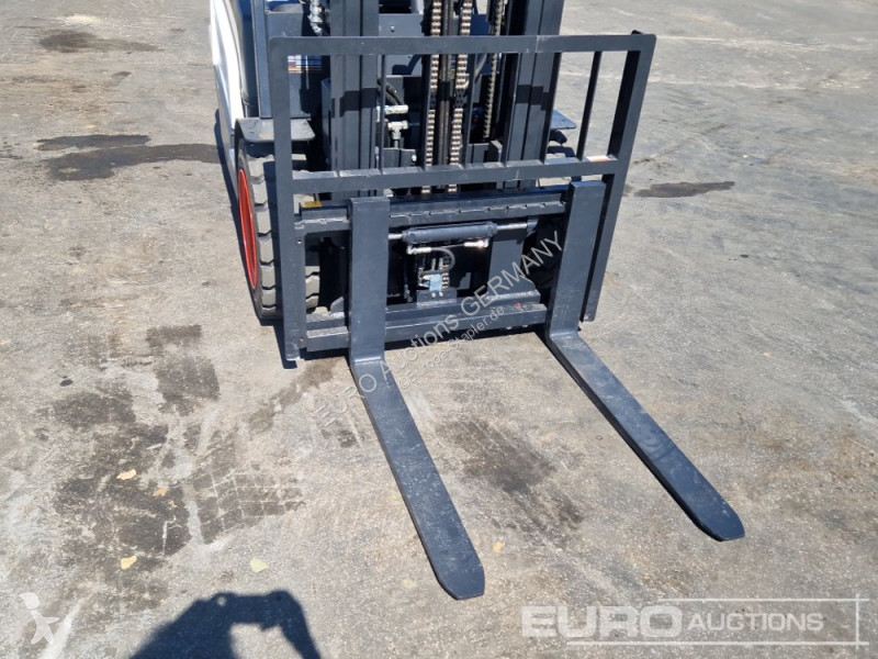 Bobcat D30NXE Forklift