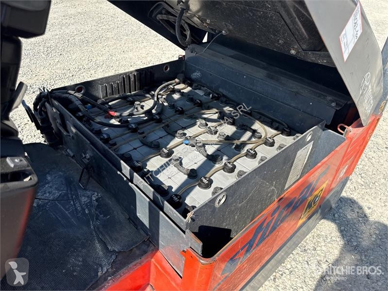 可升降式叉车 Toyota 7FBEF18 1800 kg Electric Forklift