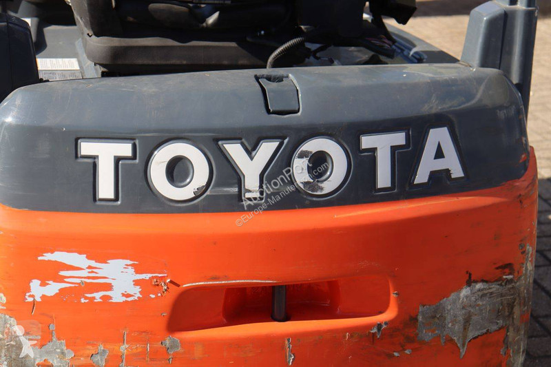Carretilla elevadora Toyota 8FBEK16T