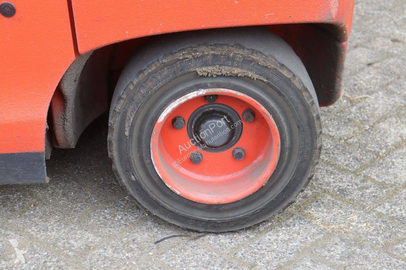 Carretilla elevadora Fenwick E30-01