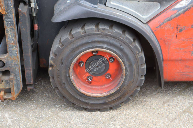 Stivuitor Linde 01