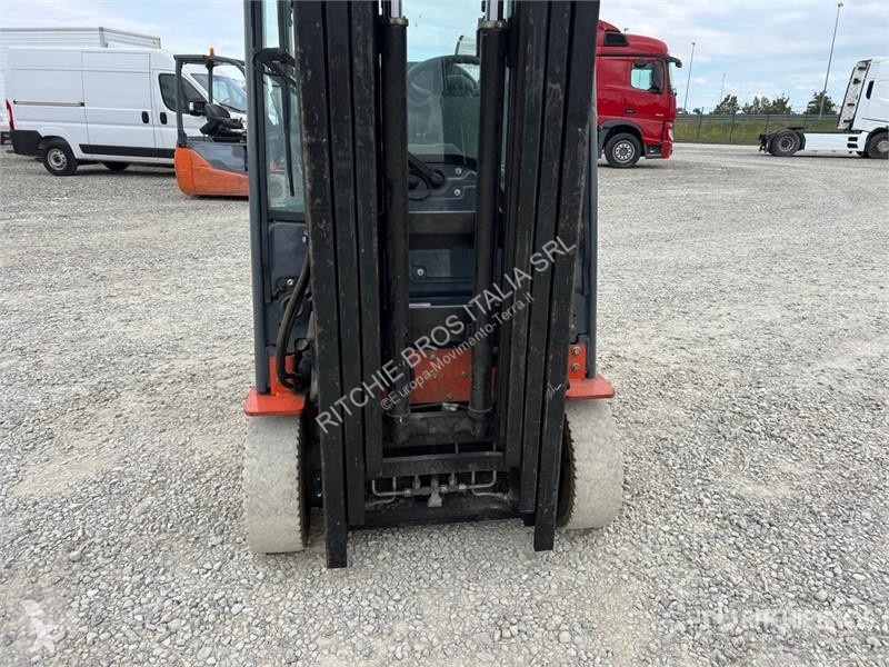 Carretilla elevadora Toyota 8FBET15 1500 kg...