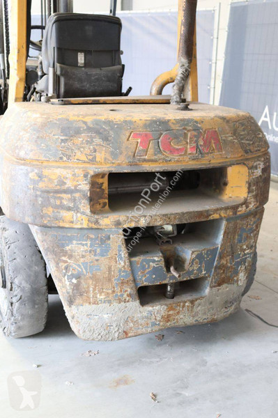 Chariot élévateur TCM FHD36Z9