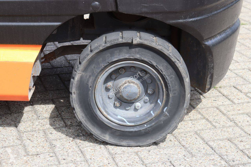 Chariot élévateur Toyota 02-6FD30