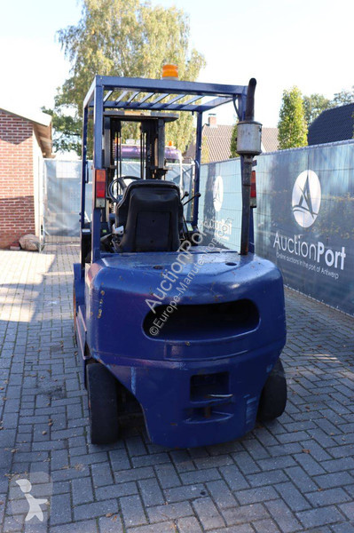 Chariot élévateur Yale GDP25