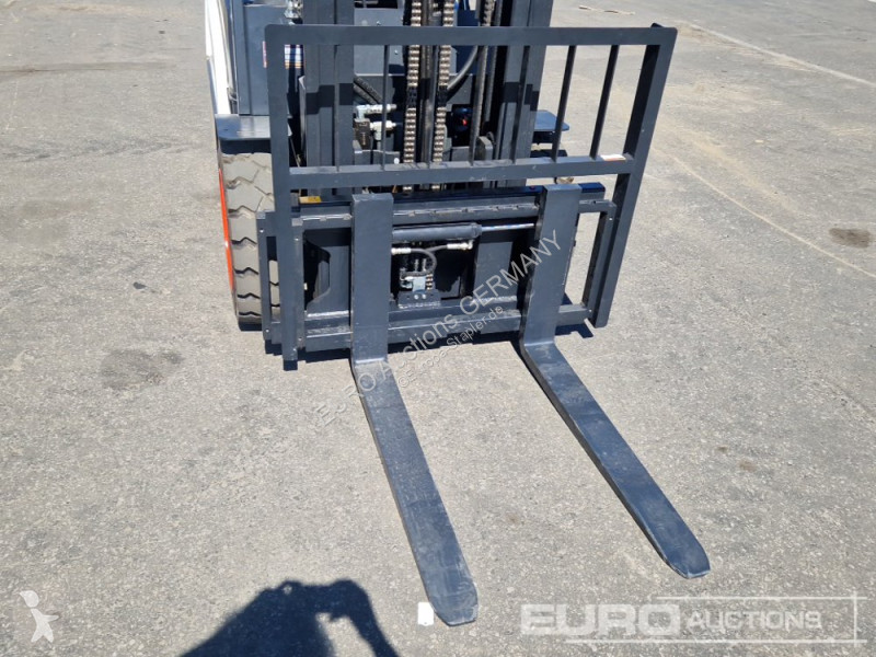 Кар Bobcat D30NXE