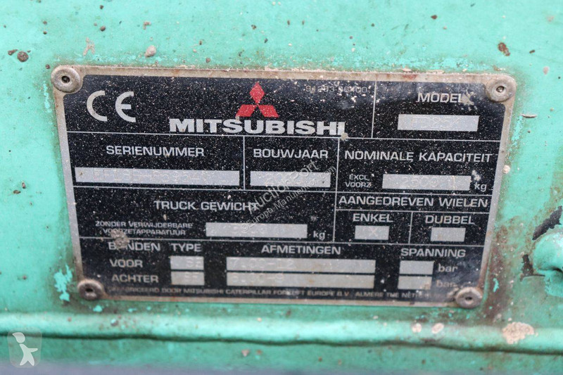 Кар Mitsubishi FD25K