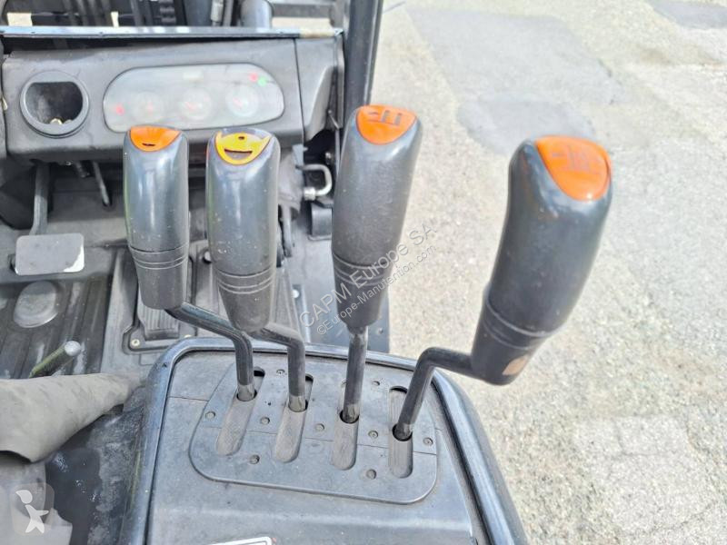 رافعة شوكية Doosan  D30S 5