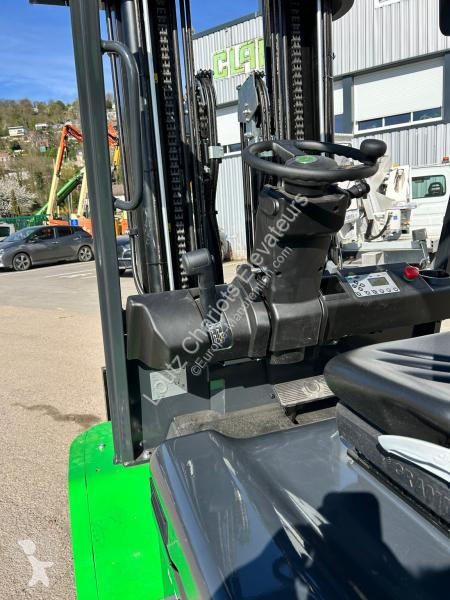 Chariot élévateur Cesab  B650