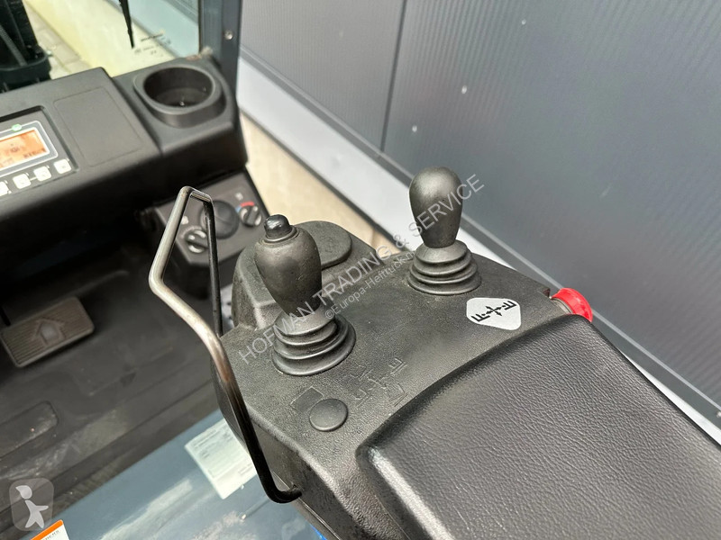 Teleskopický manipulátor Toyota 8FBMKT25