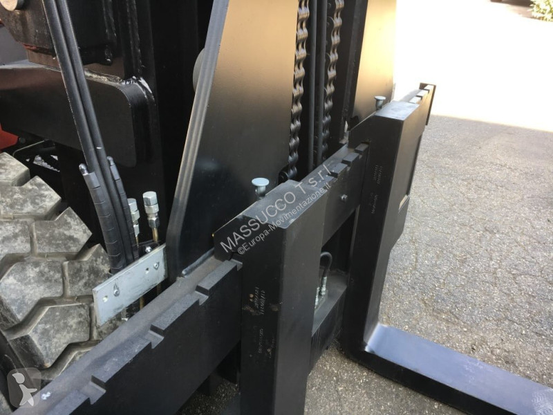 رافعة شوكية Manitou MI100D-ST4 S2