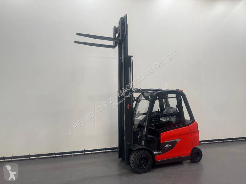 Teleskopický manipulátor Linde 1252  HL01
