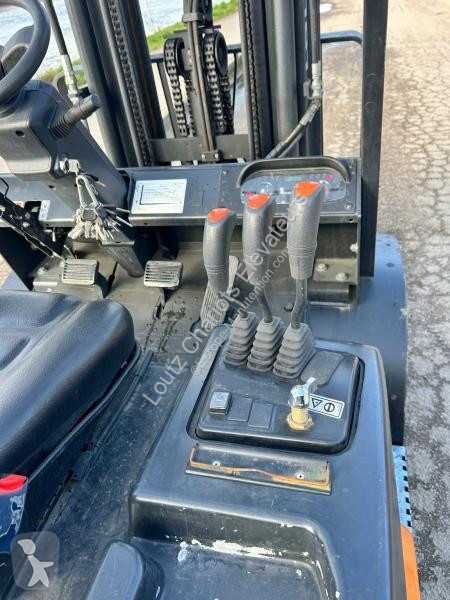 رافعة شوكية Doosan G30NXP