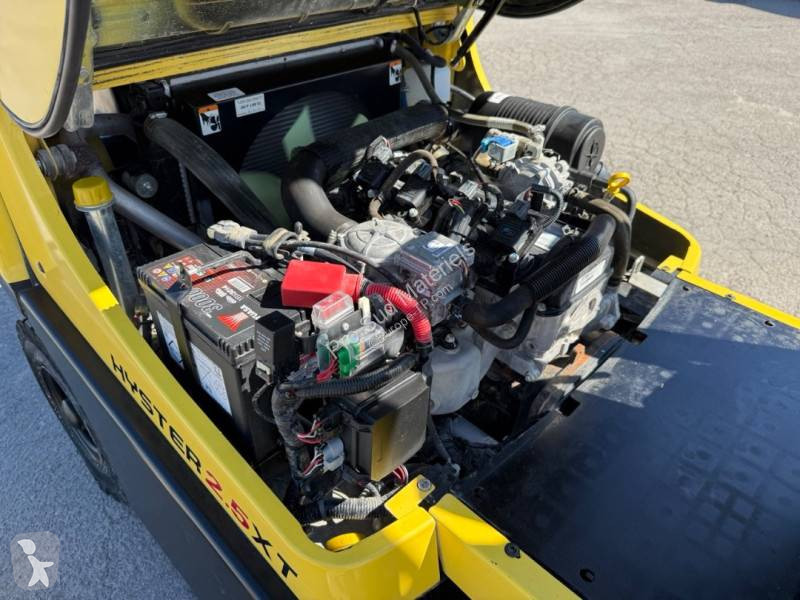 رافعة شوكية Hyster