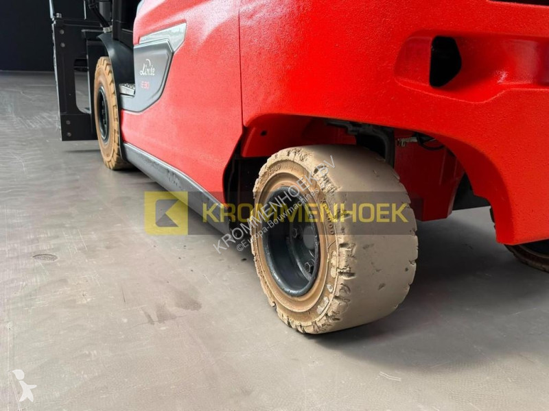 رافعة شوكية Linde E 30 L