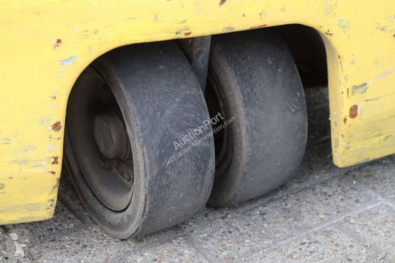 رافعة شوكية Hyster J2.00XMT