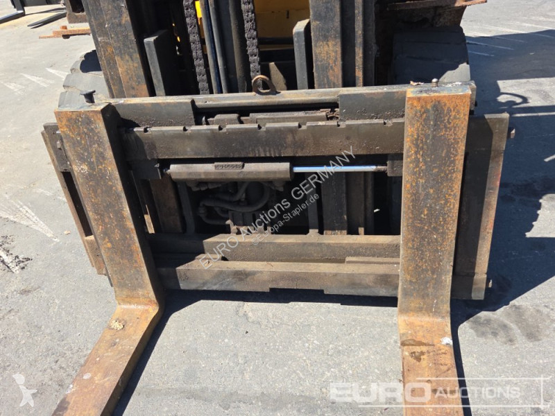 رافعة شوكية Hyundai HDF30-5