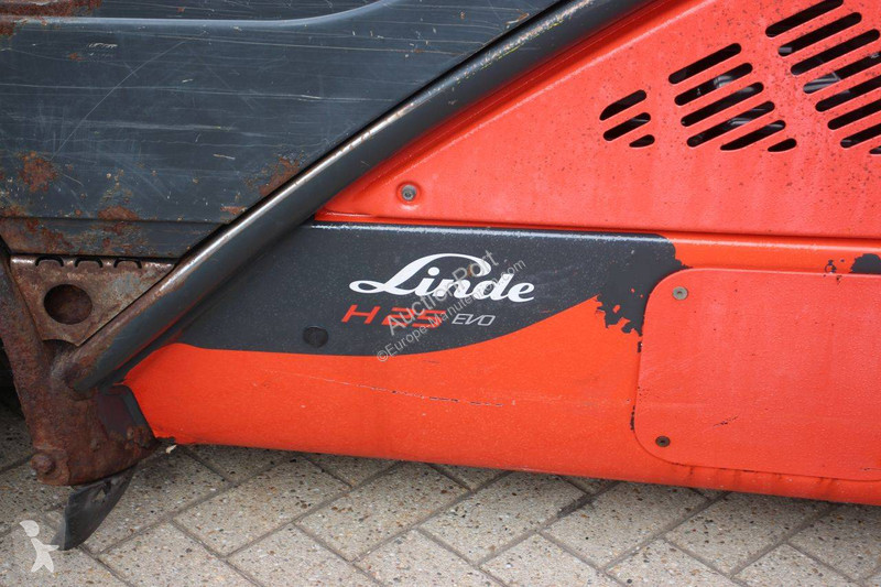 Vysokozdvižný vozík Linde H25D-02