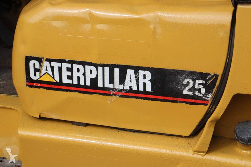 Stivuitor Caterpillar DP25