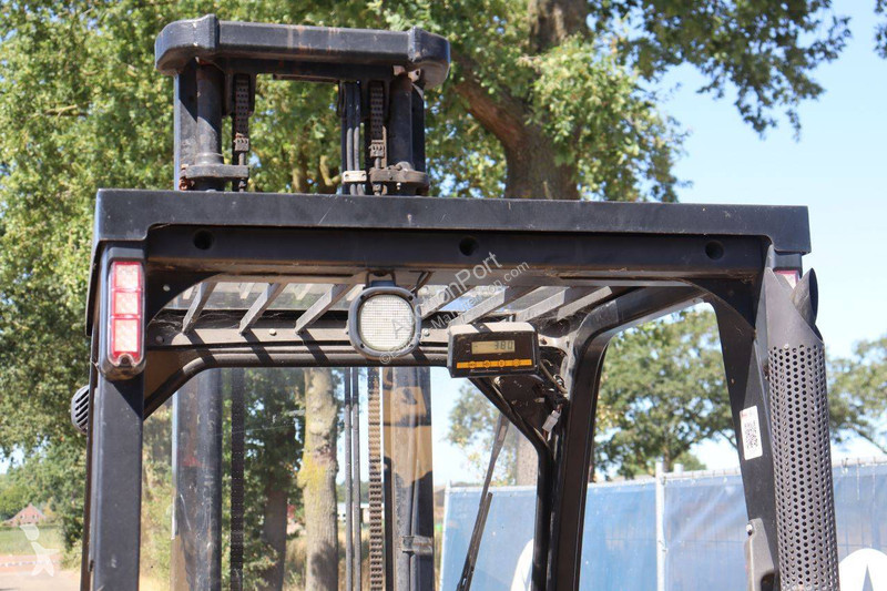 Chariot élévateur Yale GDP35VX