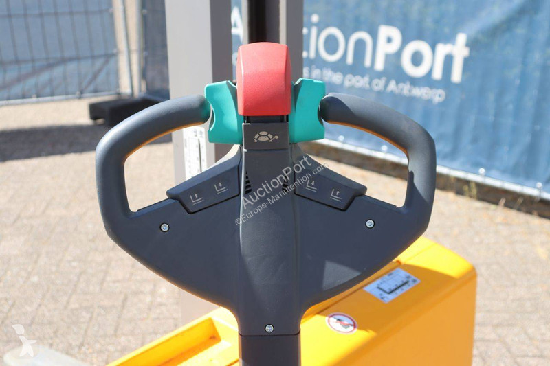 Carretilla elevadora Jungheinrich EMC 110