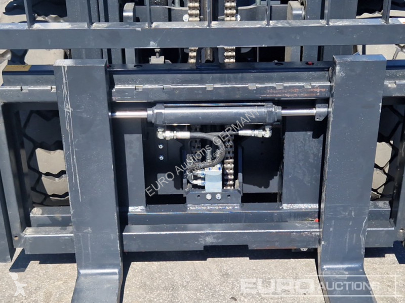 Bobcat D30NXE Forklift