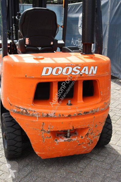 Doosan D25G Forklift