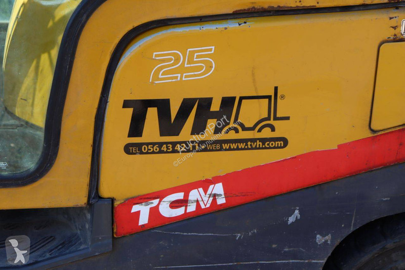 可升降式叉车 TCM FHD25T3