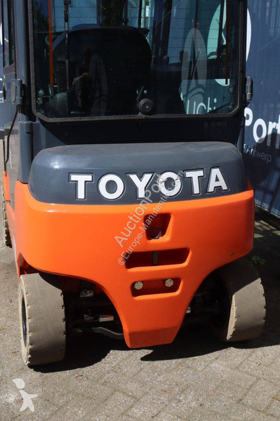 Carretilla elevadora Toyota 8FBM16T
