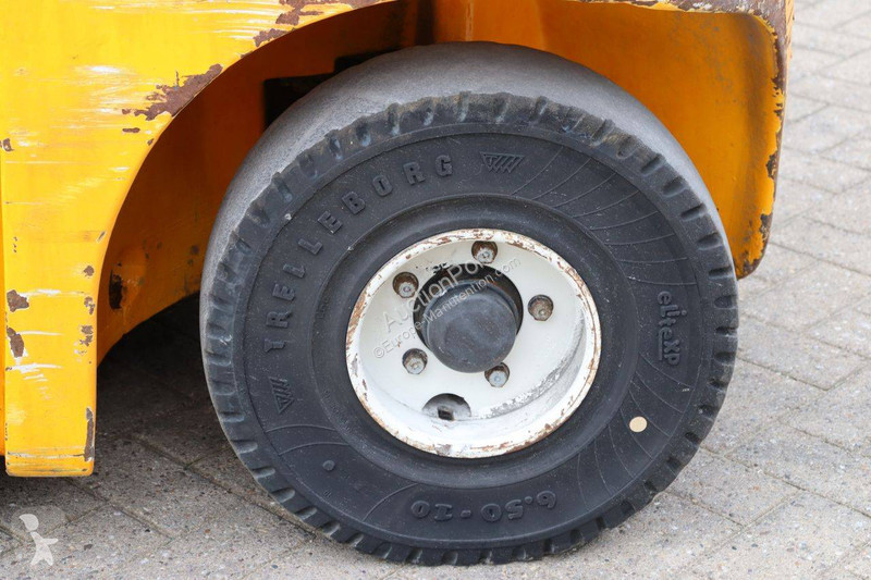 Chariot élévateur Jungheinrich 425s
