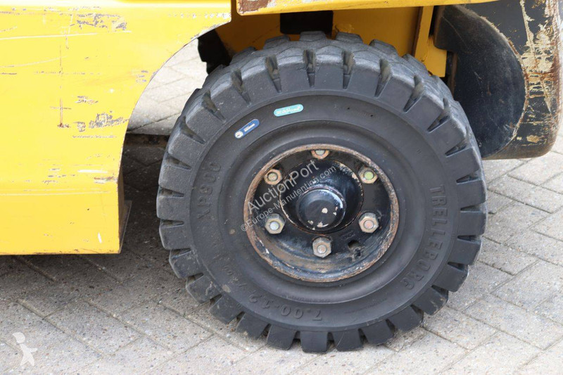 Chariot élévateur Komatsu FG401-7
