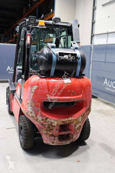Chariot élévateur Unicarriers 32