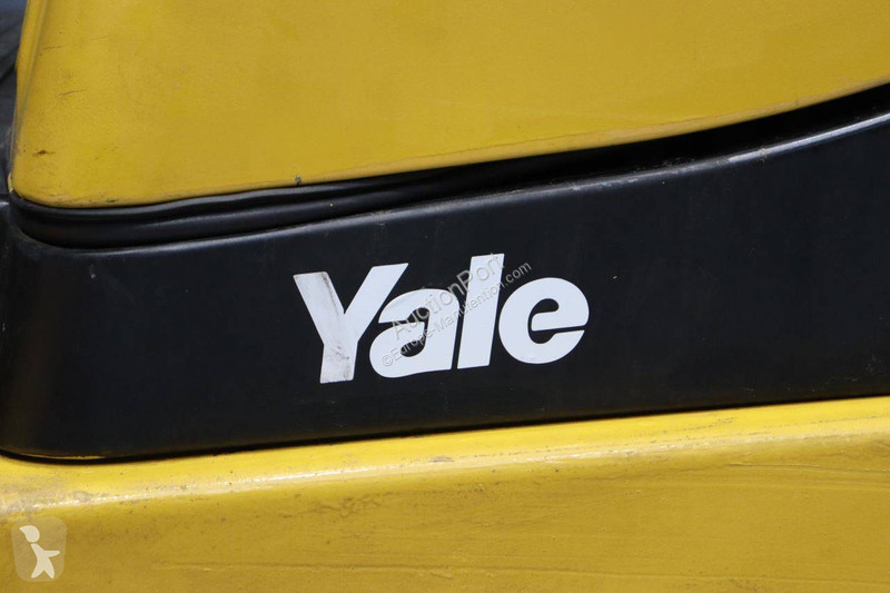 Chariot élévateur Yale GDP30MXE2195