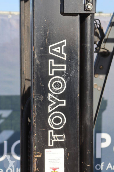 Wózek podnośnikowy Toyota