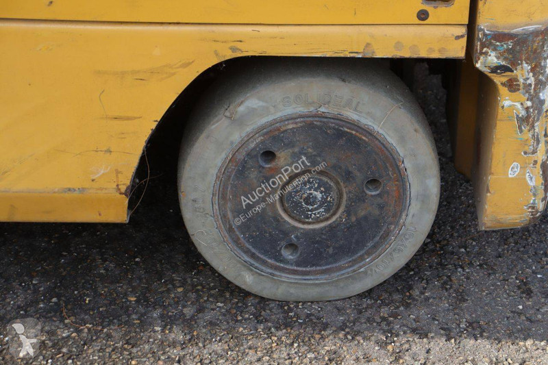 رافعة شوكية Caterpillar EC25NY-AC