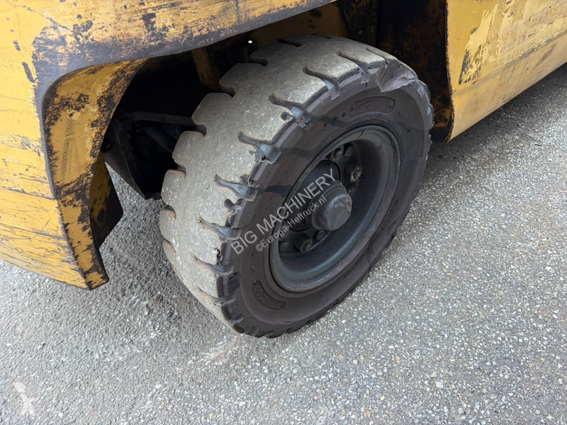 Кар Caterpillar GP40