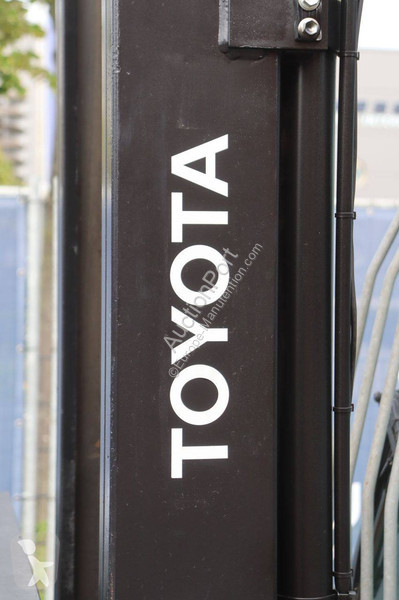Кар Toyota