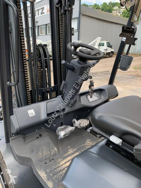 Chariot élévateur Doosan S-9