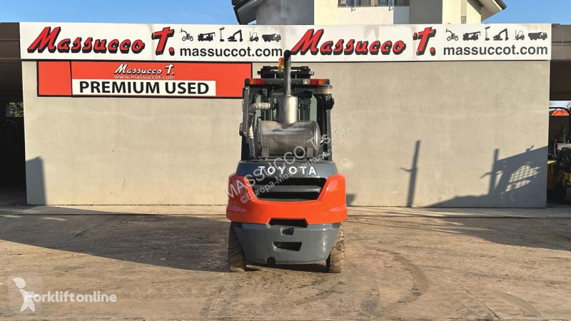 Carrello elevatore Toyota 40-8FD45N