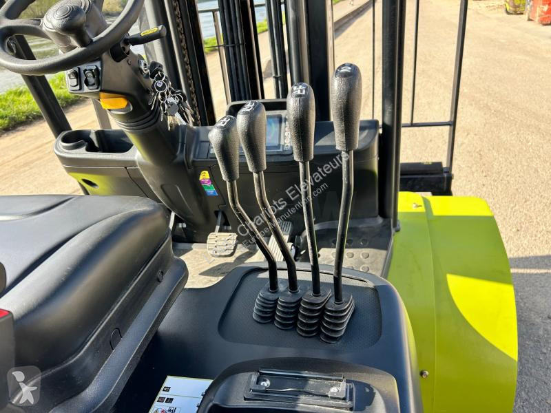 Chariot élévateur Clark  S35D