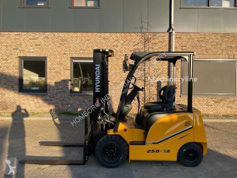 Løftetruck Hyundai 25B-7A 2.5 ton Triplex...