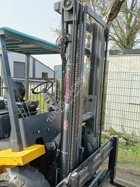 رافعة شوكية OM carrelli DI60C 6 ton heftruck...
